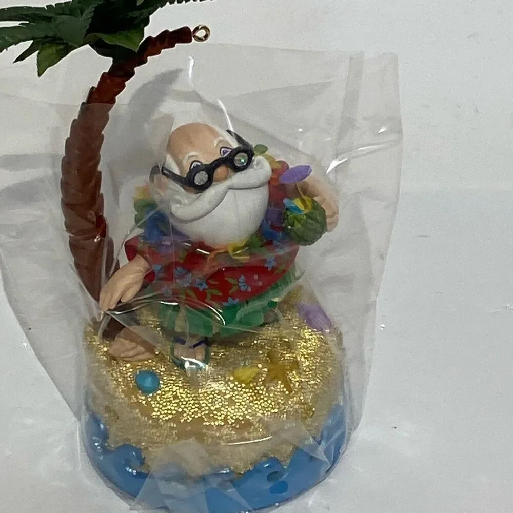Hallmark Keepsake 2004 Multicolor Animated Santa's Hula-Day Ornament‎ OS NWOT